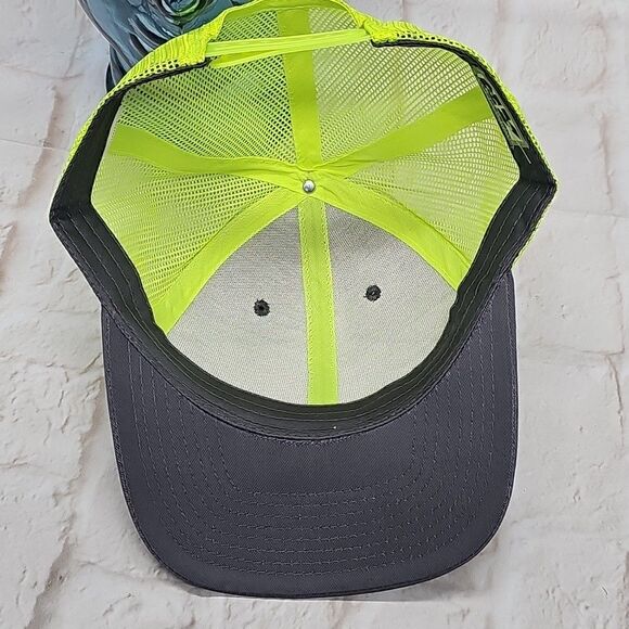 Wild Outdoor Hunting Cap/Hat Charcol/Neon Yellow Leatherette patch Size 22"-24 - Picture 9 of 11